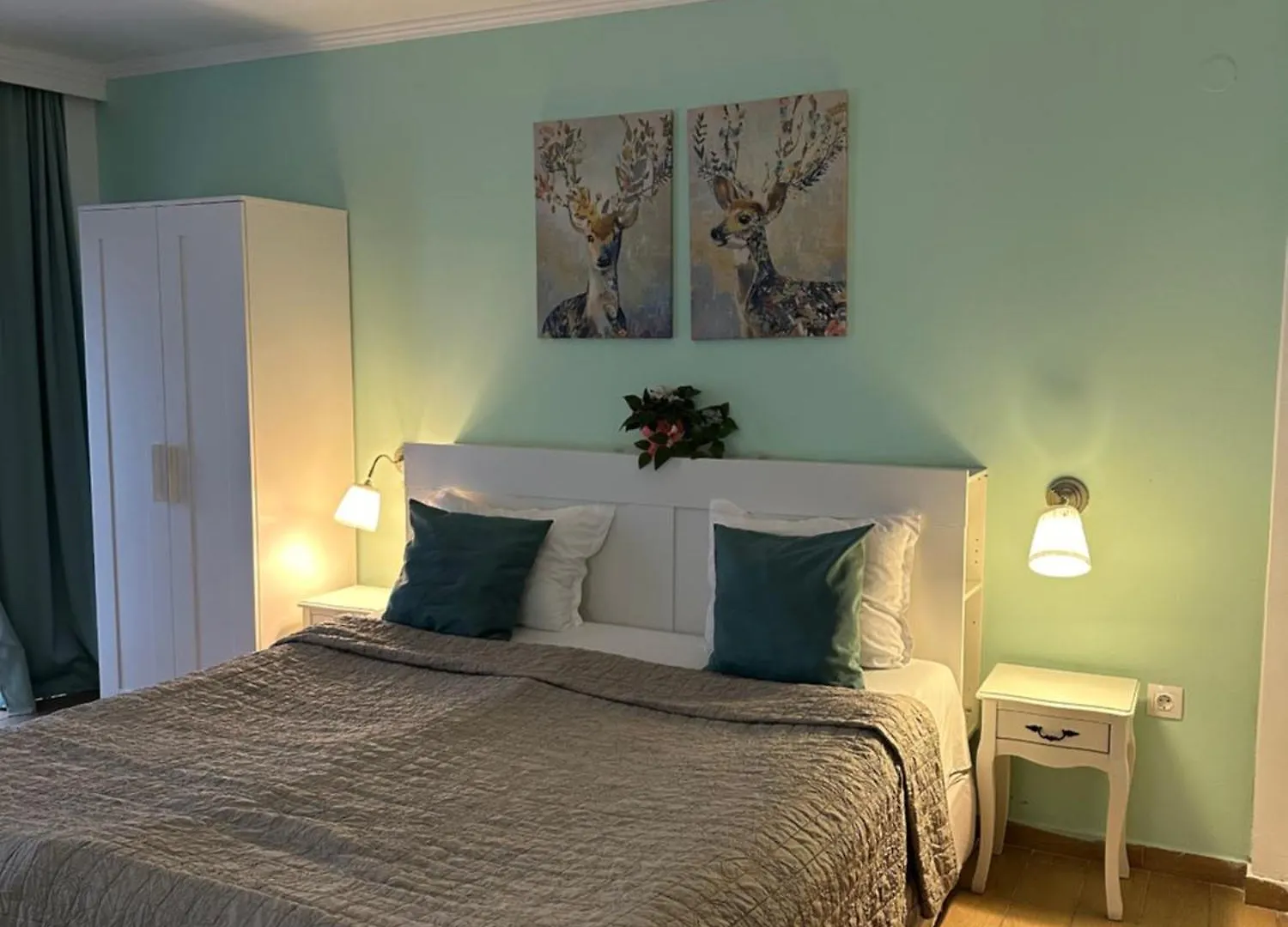 Hotel Art Varna 2*,