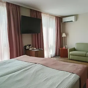 Otel Hugo, Varna